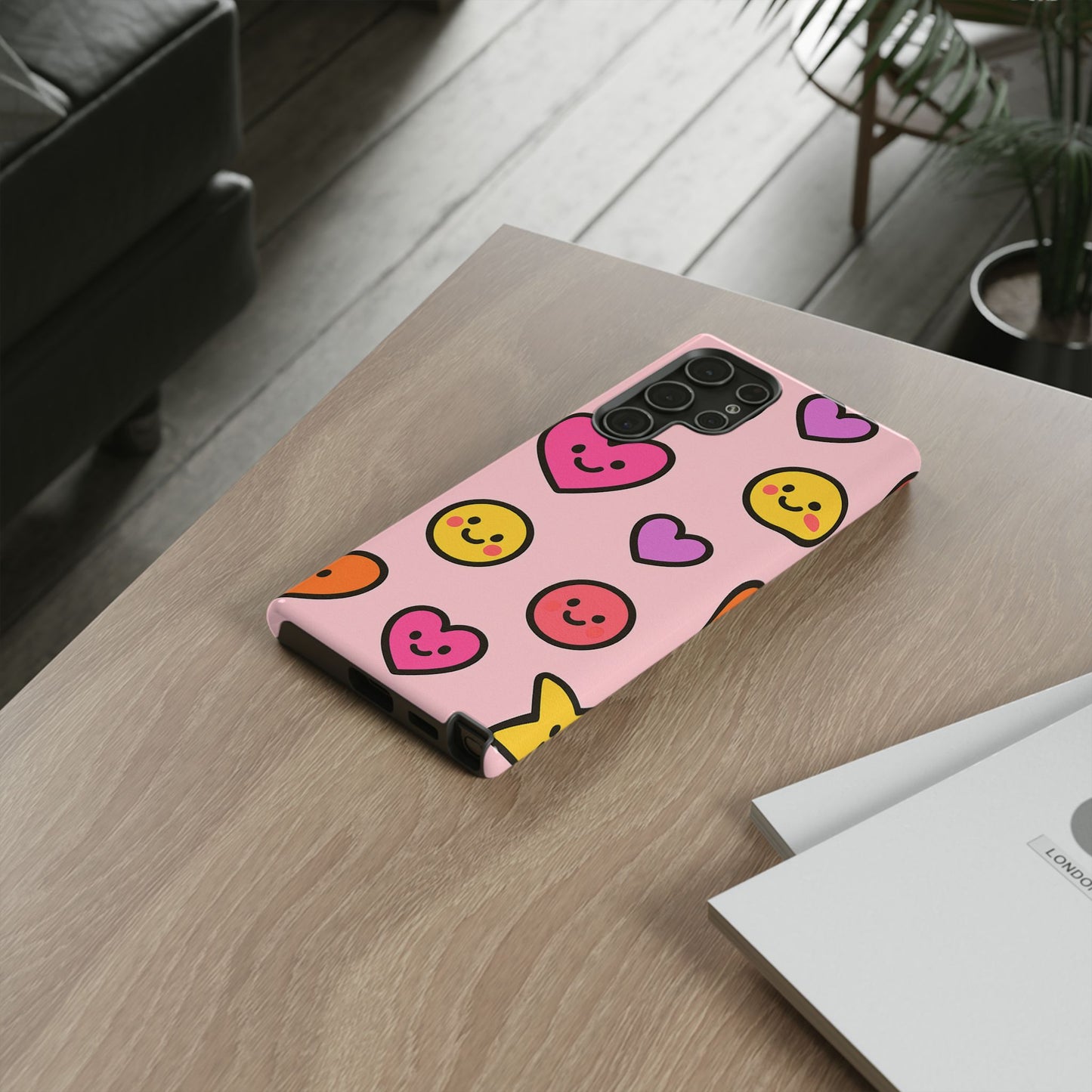Cute Phone Case with Smiley Faces and Hearts, Fun Gift for Kids and Teens, Cellphone Protector, Birthday Present, Cute Accessories