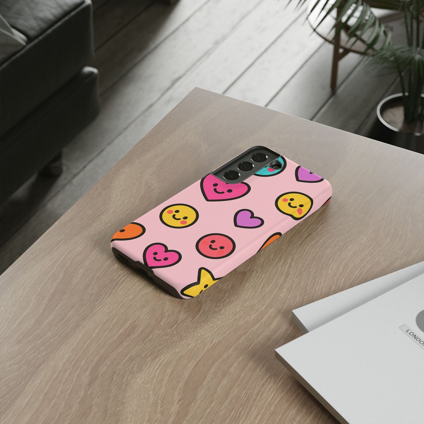 Cute Phone Case with Smiley Faces and Hearts, Fun Gift for Kids and Teens, Cellphone Protector, Birthday Present, Cute Accessories