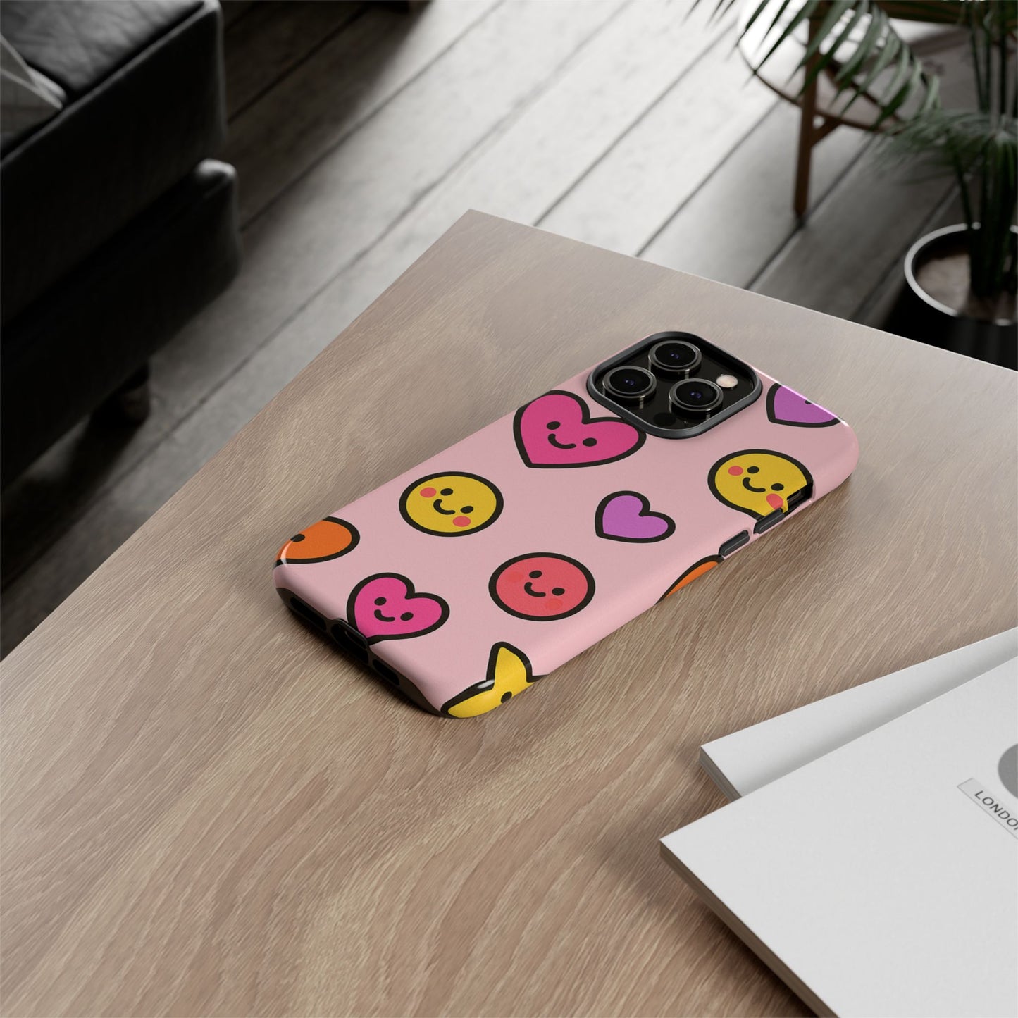 Cute Phone Case with Smiley Faces and Hearts, Fun Gift for Kids and Teens, Cellphone Protector, Birthday Present, Cute Accessories