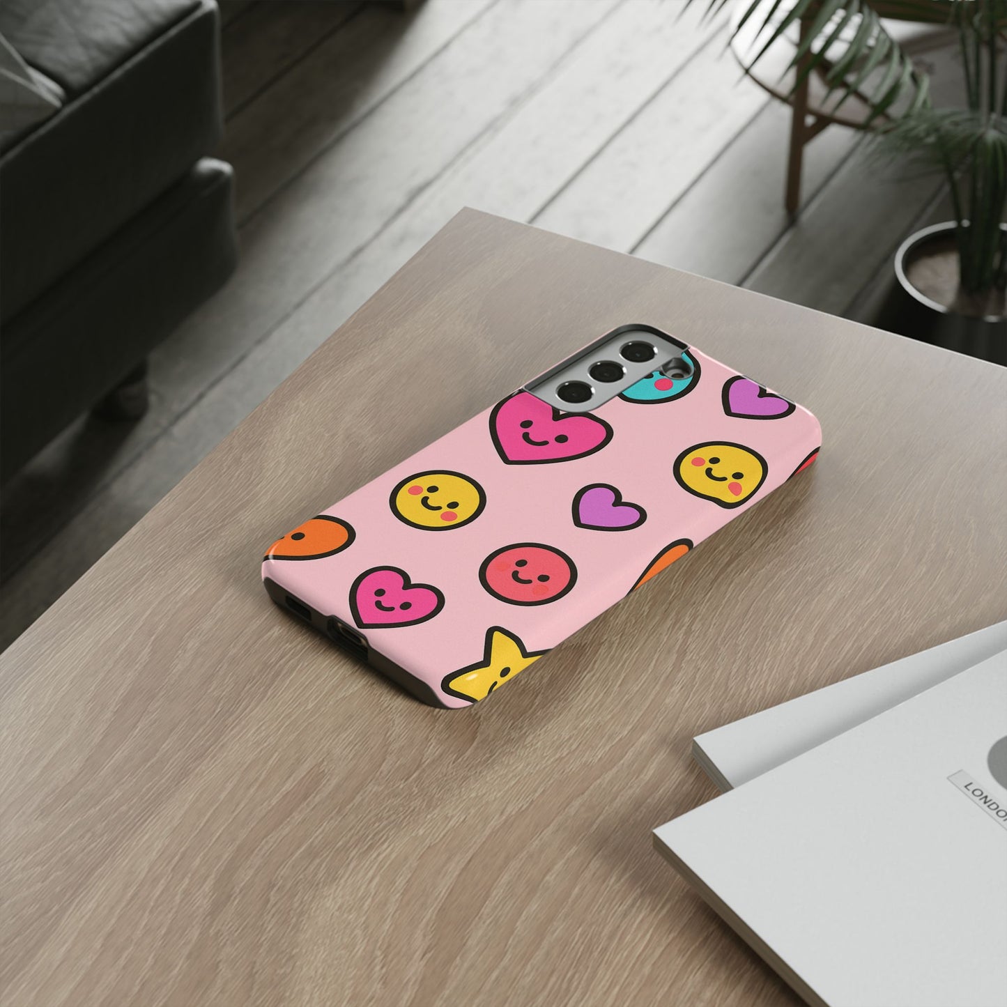 Cute Phone Case with Smiley Faces and Hearts, Fun Gift for Kids and Teens, Cellphone Protector, Birthday Present, Cute Accessories