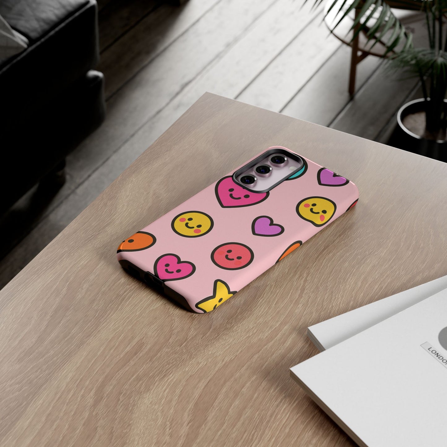 Cute Phone Case with Smiley Faces and Hearts, Fun Gift for Kids and Teens, Cellphone Protector, Birthday Present, Cute Accessories